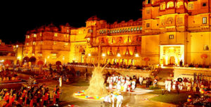 best holi celebrations 2017 holika dahan at udaipur city palace manek chowk